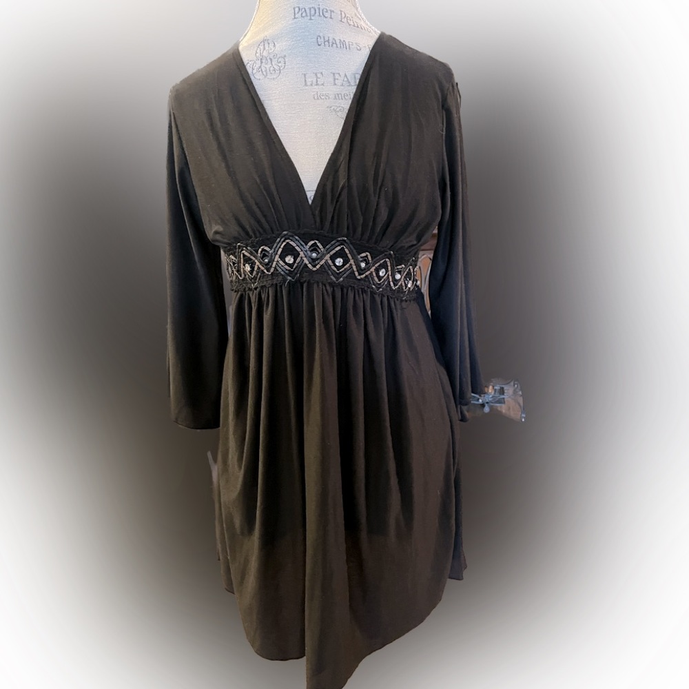 Everyday black empire tunic sz XL